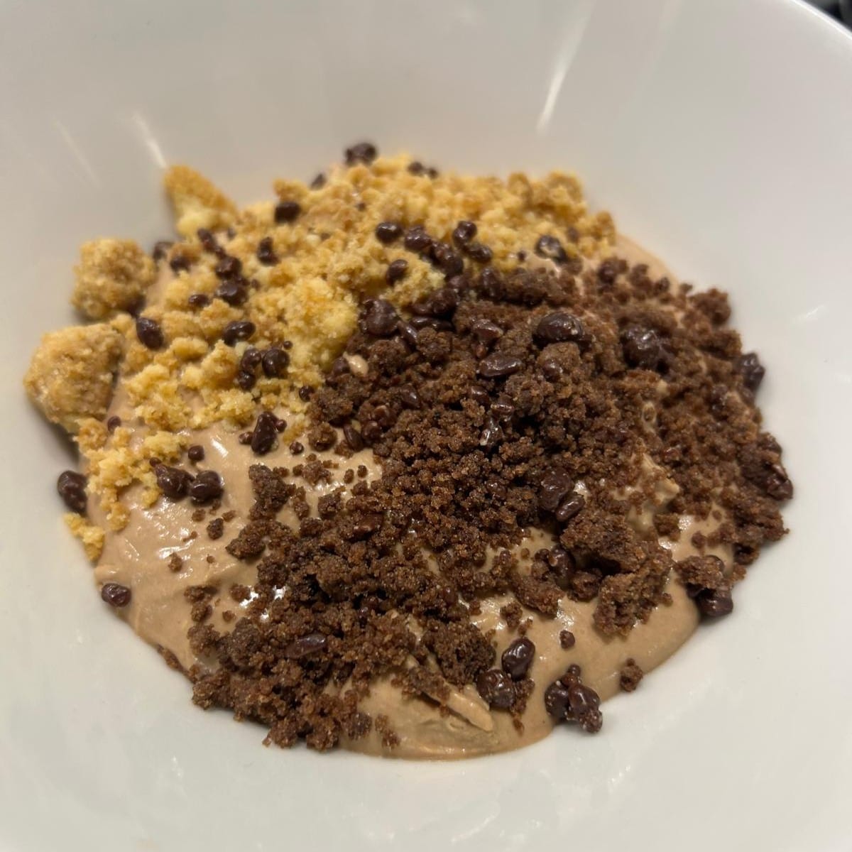Mousse de gianduja i esmicolat cruixent